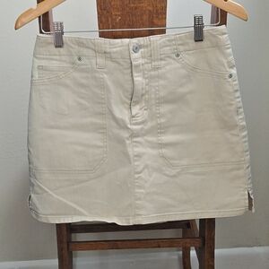 Gloria Vanderbilt cream denim mini skort skirt